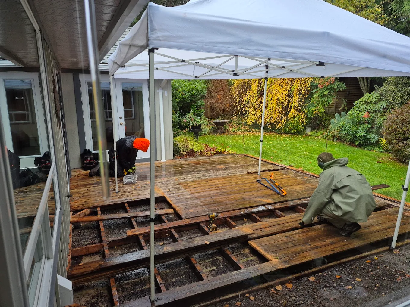 Siteline Deck And Rail - Vinyl Decking Nanaimo